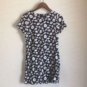 B&W Flower Dress (s)
